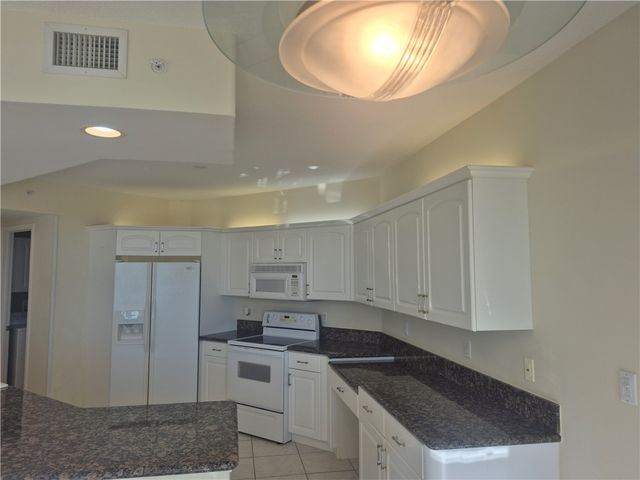 2900 N Highway A1a None 4D, Fort Pierce, FL 34949