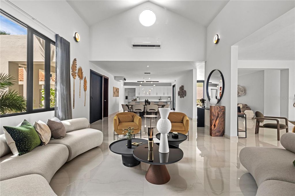 Image 6 of property listing at 125 DORADO BEACH EAST, Dorado, PR 00646