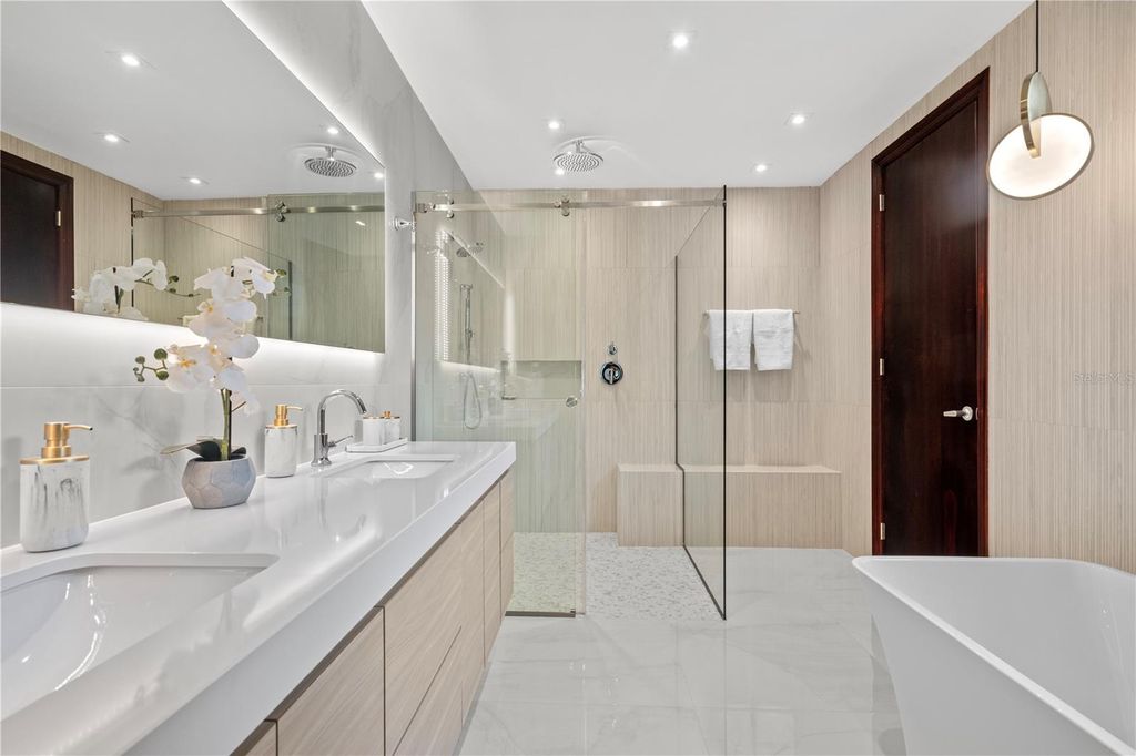 Image 56 of property listing at 125 DORADO BEACH EAST, Dorado, PR 00646