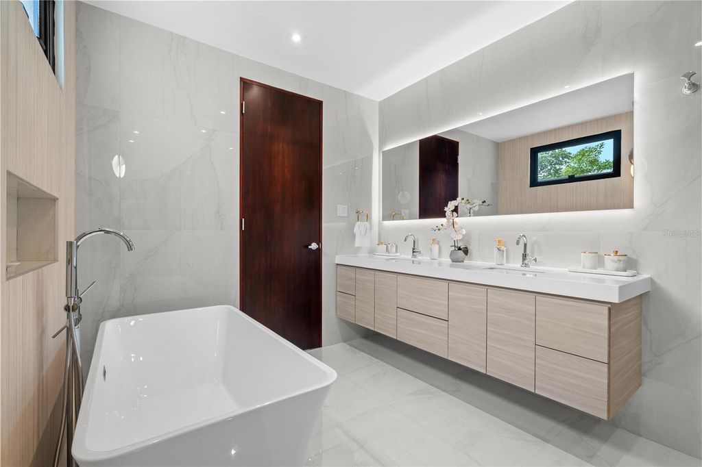 Image 59 of property listing at 125 DORADO BEACH EAST, Dorado, PR 00646