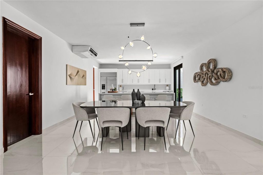 Image 8 of property listing at 125 DORADO BEACH EAST, Dorado, PR 00646