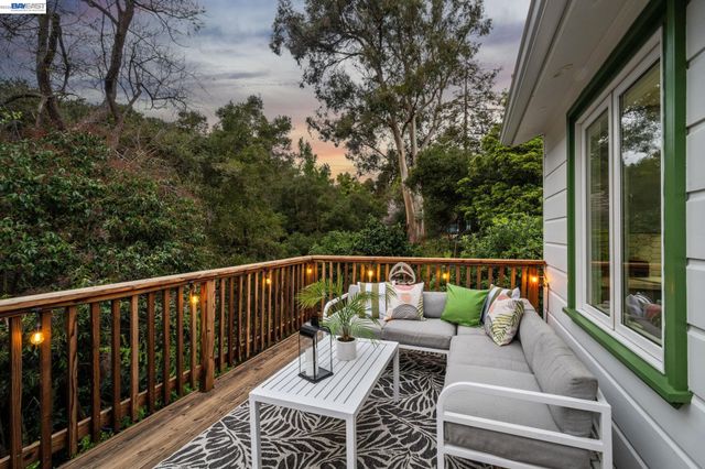 4539 ELINORA AVENUE, Oakland, CA 94619