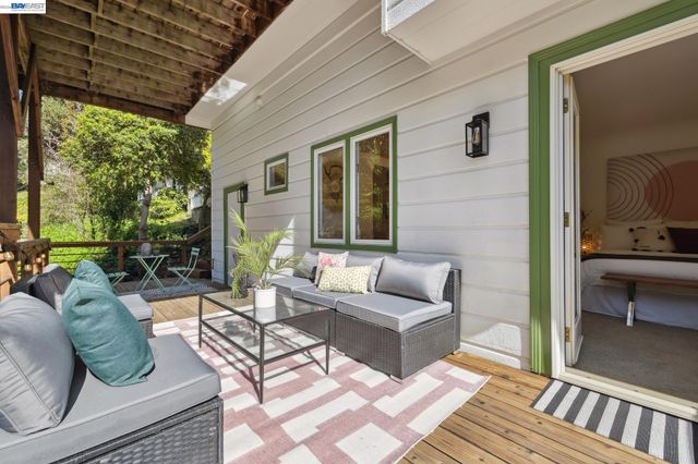 4539 ELINORA AVENUE, Oakland, CA 94619