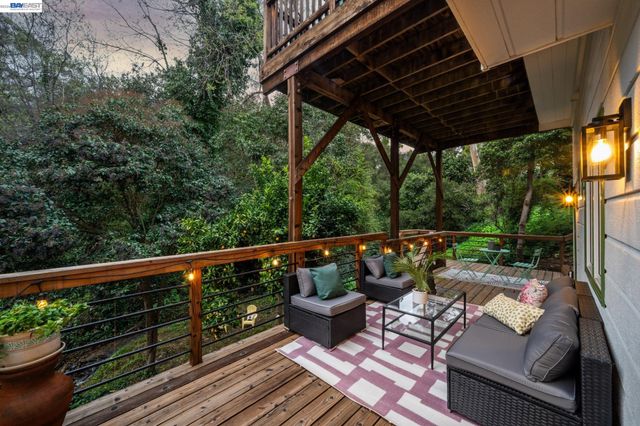 4539 ELINORA AVENUE, Oakland, CA 94619