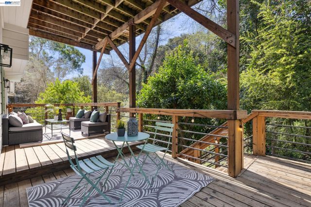 4539 ELINORA AVENUE, Oakland, CA 94619