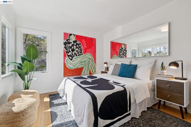 4539 ELINORA AVENUE, Oakland, CA 94619