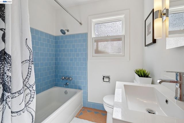 4539 ELINORA AVENUE, Oakland, CA 94619