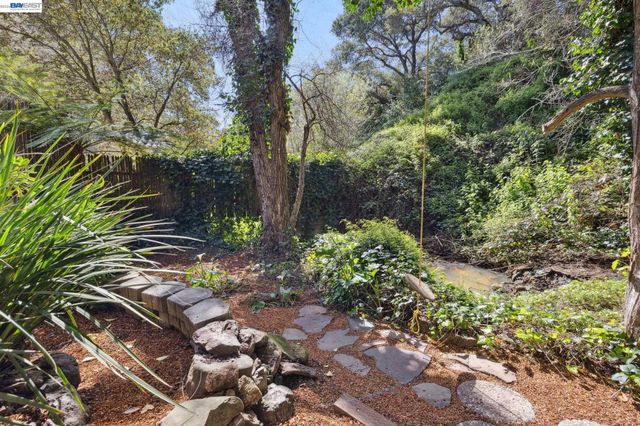 4539 ELINORA AVENUE, Oakland, CA 94619