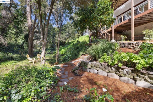 4539 ELINORA AVENUE, Oakland, CA 94619