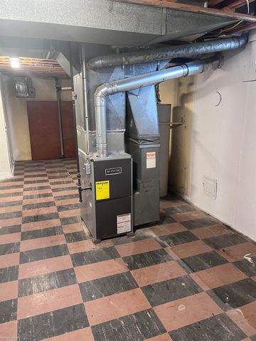 19054 Lister Street, Eastpointe, MI 48021