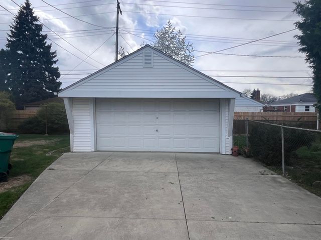 19054 Lister Street, Eastpointe, MI 48021