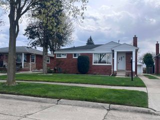 19054 Lister Street, Eastpointe, MI 48021