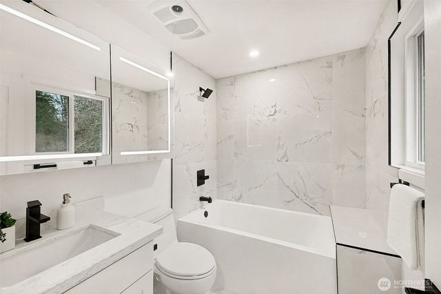 27831 SE 196th Place, Maple Valley, WA 98038