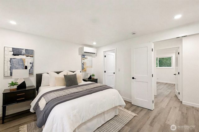 27831 SE 196th Place, Maple Valley, WA 98038