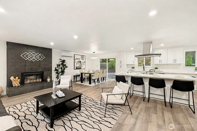 27831 SE 196th Place, Maple Valley, WA 98038