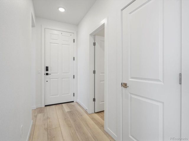 6153 N Ceylon St 3-302, Denver, CO 80239