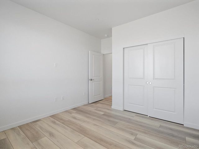 6153 N Ceylon St 3-302, Denver, CO 80239
