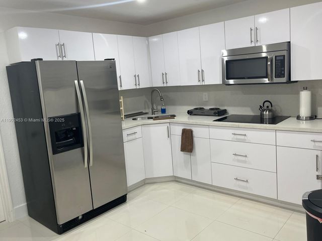 351 E 35th St, Hialeah, FL 33013