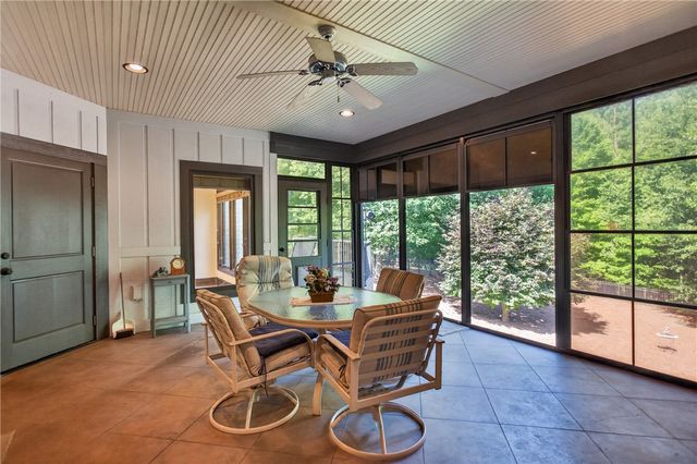 141 Northshores Drive, Seneca, SC 29672