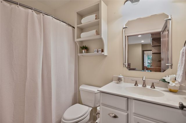 141 Northshores Drive, Seneca, SC 29672