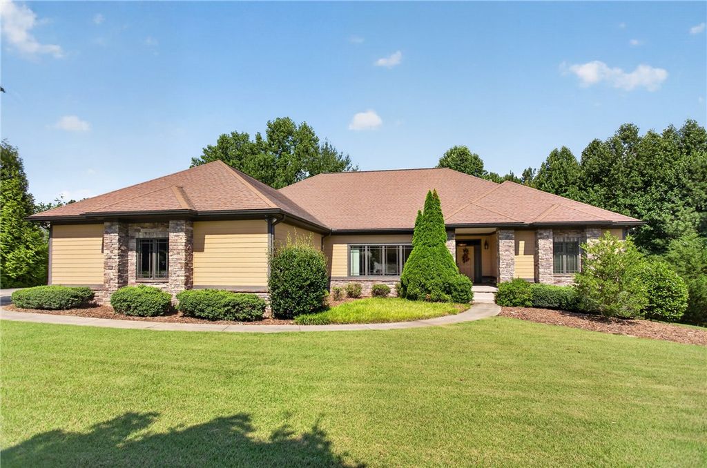 141 Northshores Drive, Seneca, SC 29672