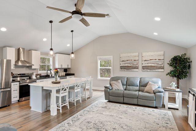 3347 Freeman Hollow Rd, Goodlettsville, TN 37072