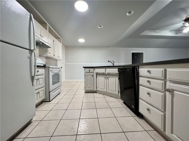 2004 S Old Wire Road, Rogers, AR 72758