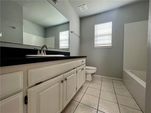 2004 S Old Wire Road, Rogers, AR 72758