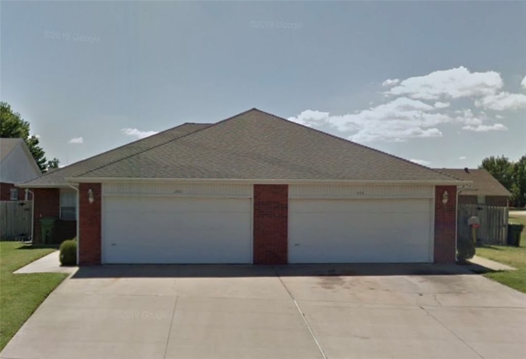 2004 S Old Wire Road, Rogers, AR 72758