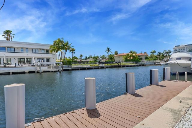 16453 NE 33rd Ave, North Miami Beach, FL 33160