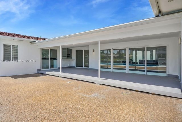 16453 NE 33rd Ave, North Miami Beach, FL 33160
