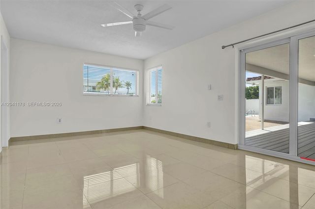 16453 NE 33rd Ave, North Miami Beach, FL 33160
