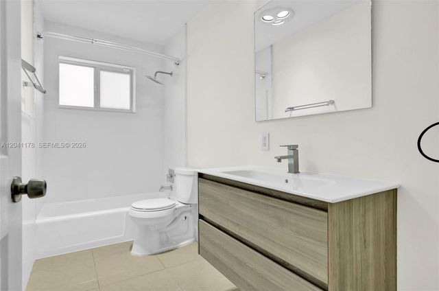 16453 NE 33rd Ave, North Miami Beach, FL 33160