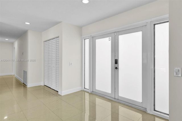 16453 NE 33rd Ave, North Miami Beach, FL 33160
