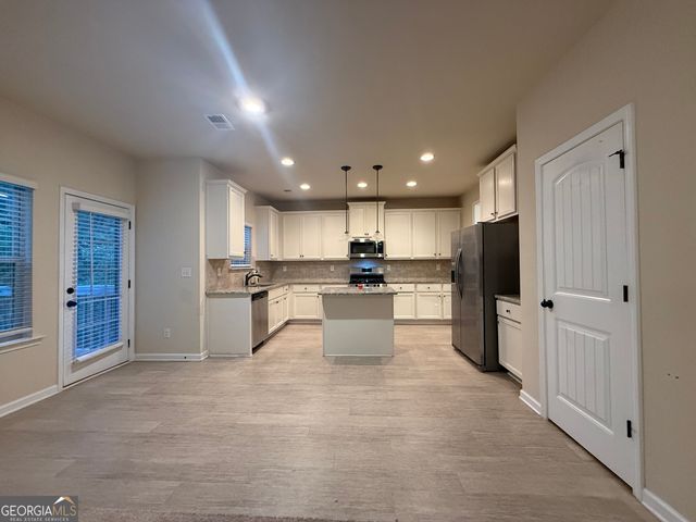 211 Alderleaf Court, Mcdonough, GA 30252