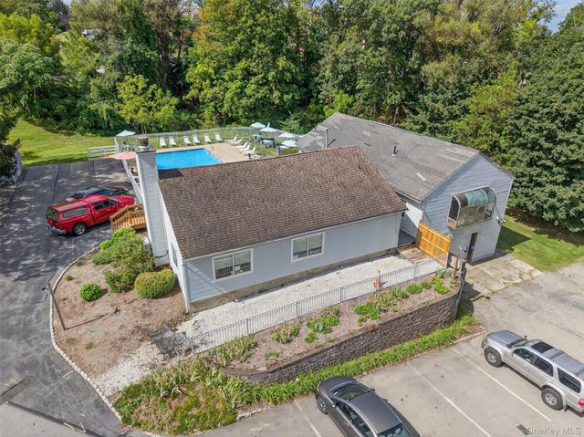 54 Laudaten Way, Warwick, NY 10990