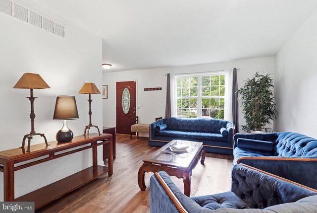 8150 SANTA FE DR, Severn, MD 21144