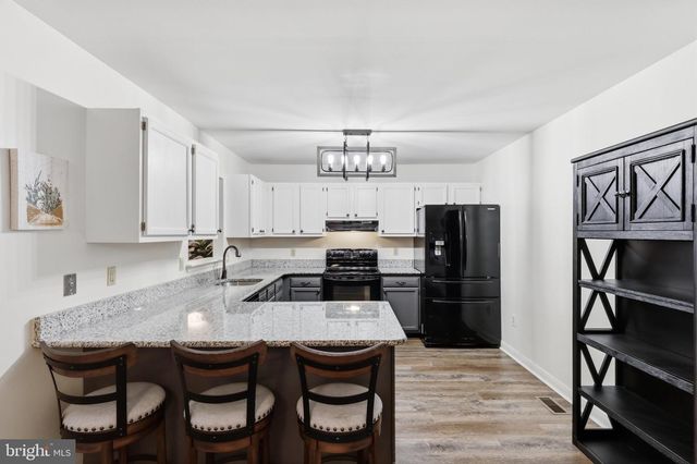 8150 SANTA FE DR, Severn, MD 21144