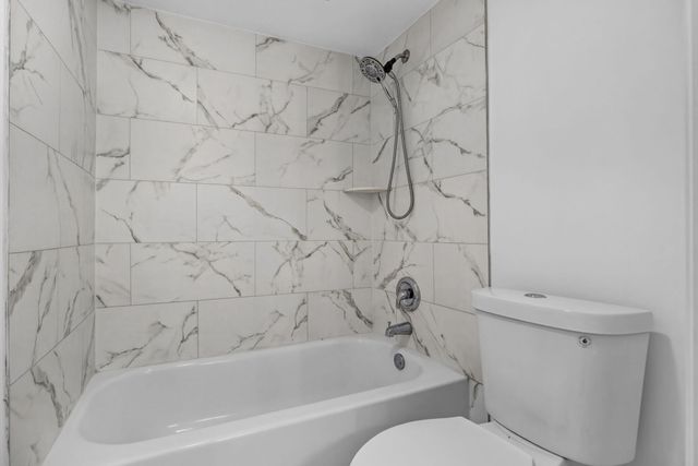 1900 N CONGRESS Avenue 201, West Palm Beach, FL 33401