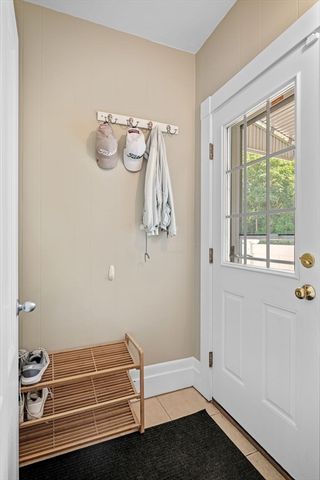 18 Nahant St, Wakefield, MA 01880