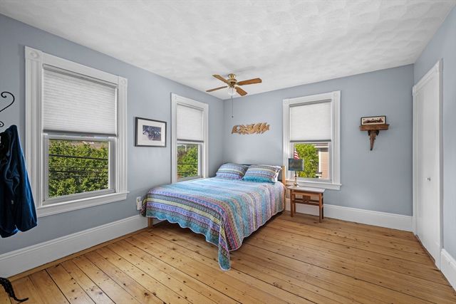 18 Nahant St, Wakefield, MA 01880