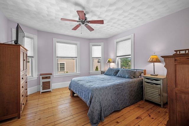 18 Nahant St, Wakefield, MA 01880