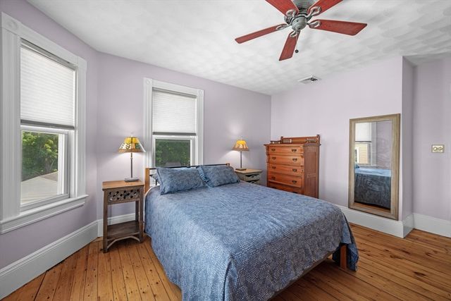 18 Nahant St, Wakefield, MA 01880