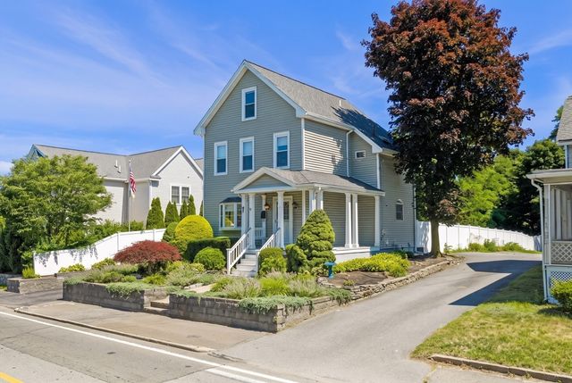 18 Nahant St, Wakefield, MA 01880
