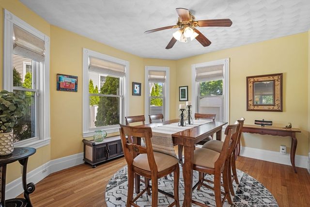 18 Nahant St, Wakefield, MA 01880