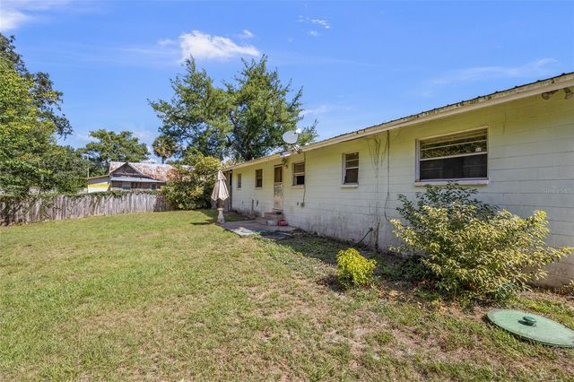 18582 NW 239TH STREET, High Springs, FL 32643