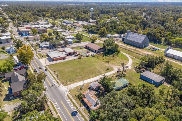 18582 NW 239TH STREET, High Springs, FL 32643