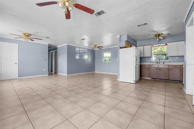 18582 NW 239TH STREET, High Springs, FL 32643