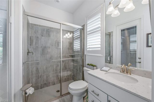 2287 Somerset PL, Naples, FL 34120