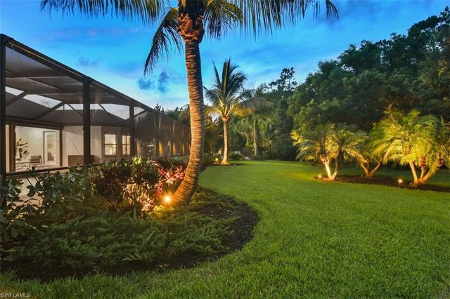 2287 Somerset PL, Naples, FL 34120